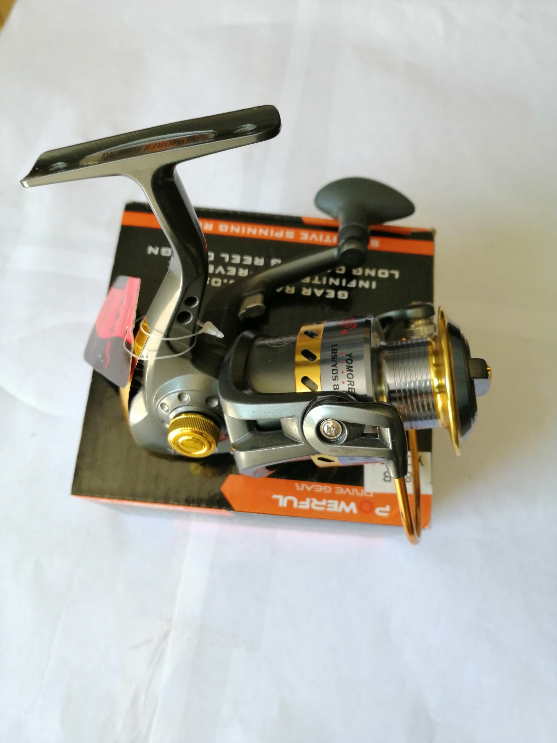 Brand new fishing reel with 8 ball bearings