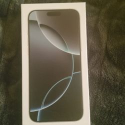 iphone 16 Pro Max, White Titanium, 1TB + AirPods Gen 2 