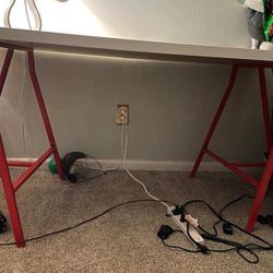 Perfect Condition IKEA TABLE/DESK