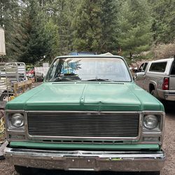 1980 Chevy  3/4 .  4x4