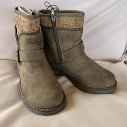 New Boots Kids Size 11c
