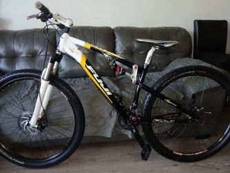 MOUNTAIN BIKE FUJI 29ER 3.0 for $350