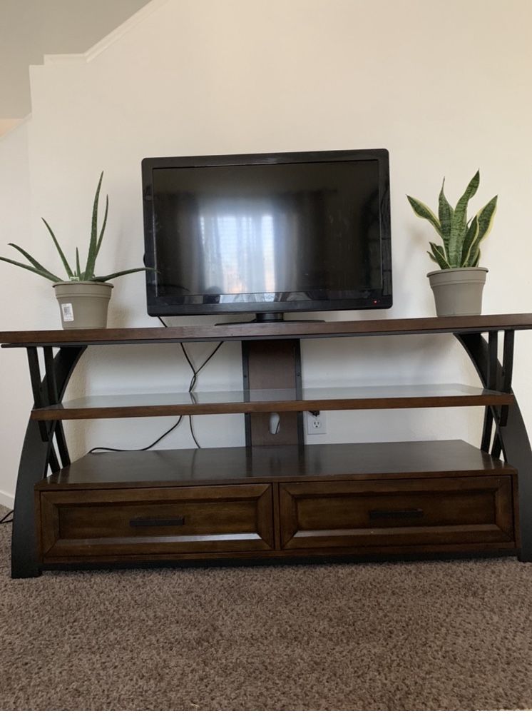 Tv console