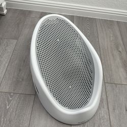 baby bath / baby blow up chair 