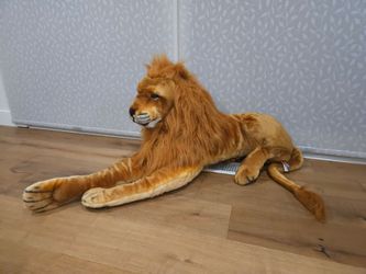 Large Realistic Lion Stuffed Plush Toy
