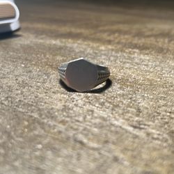 Kendra Scott Hicks Signet Ring