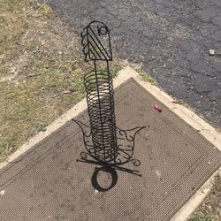 Black Metal Guitar Shape Cd Holder Rack