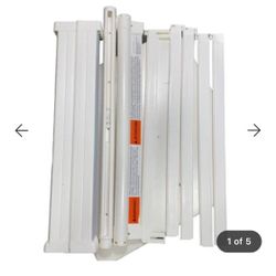 BabyDan Guard Me Safety Gate

stands 28” tall fitting doorways from 21.7” to 35.2” wide.