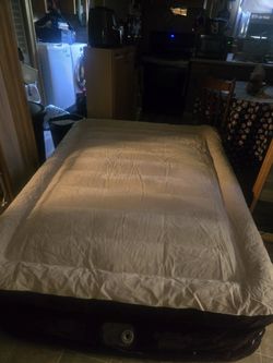 Queen Size Blow Up Mattress 