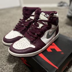 Air Jordan Retro 1 High OG Bordeaux 