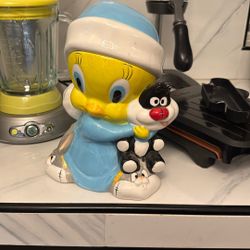 Tweety Bird Cookie Jar