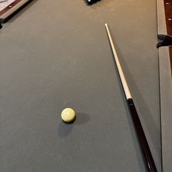 Brunswick Contender 8’ Pool table 