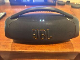 JBL Boombox 3