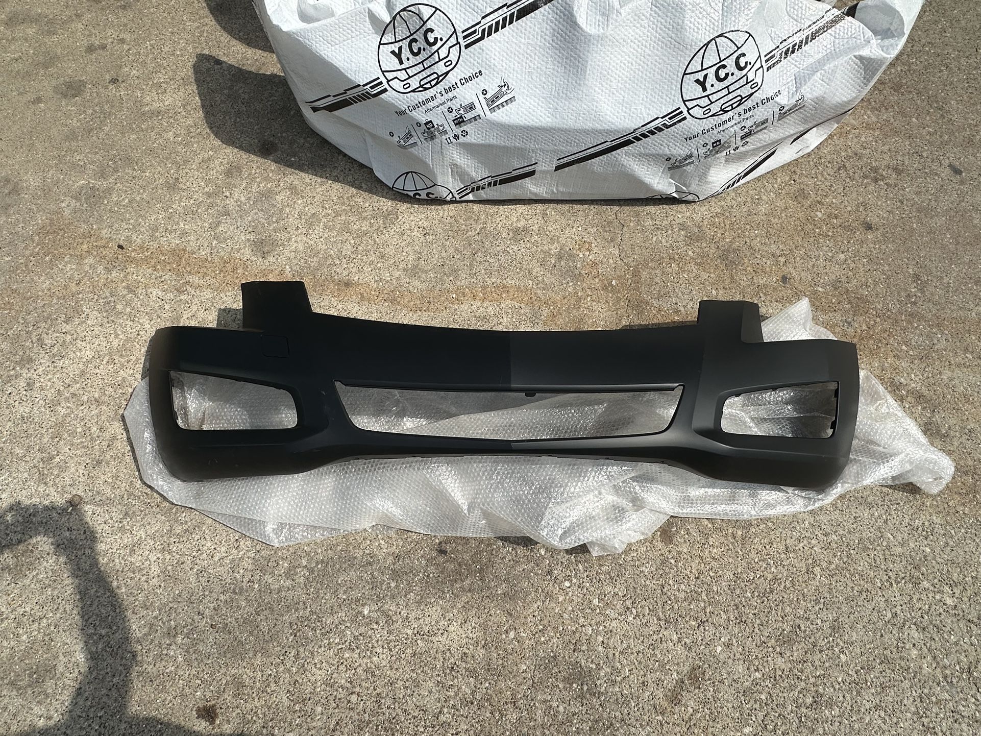 2013, 2014 Cadillac ATS Bumper ( New Car Parts )