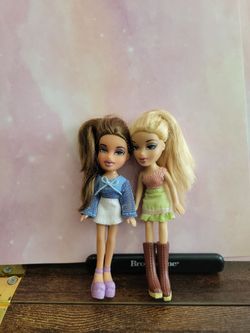 2002 Vintage MGA Lil Bratz Dolls Yasmin & Chloe a4