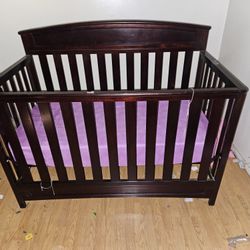 Baby Crib 