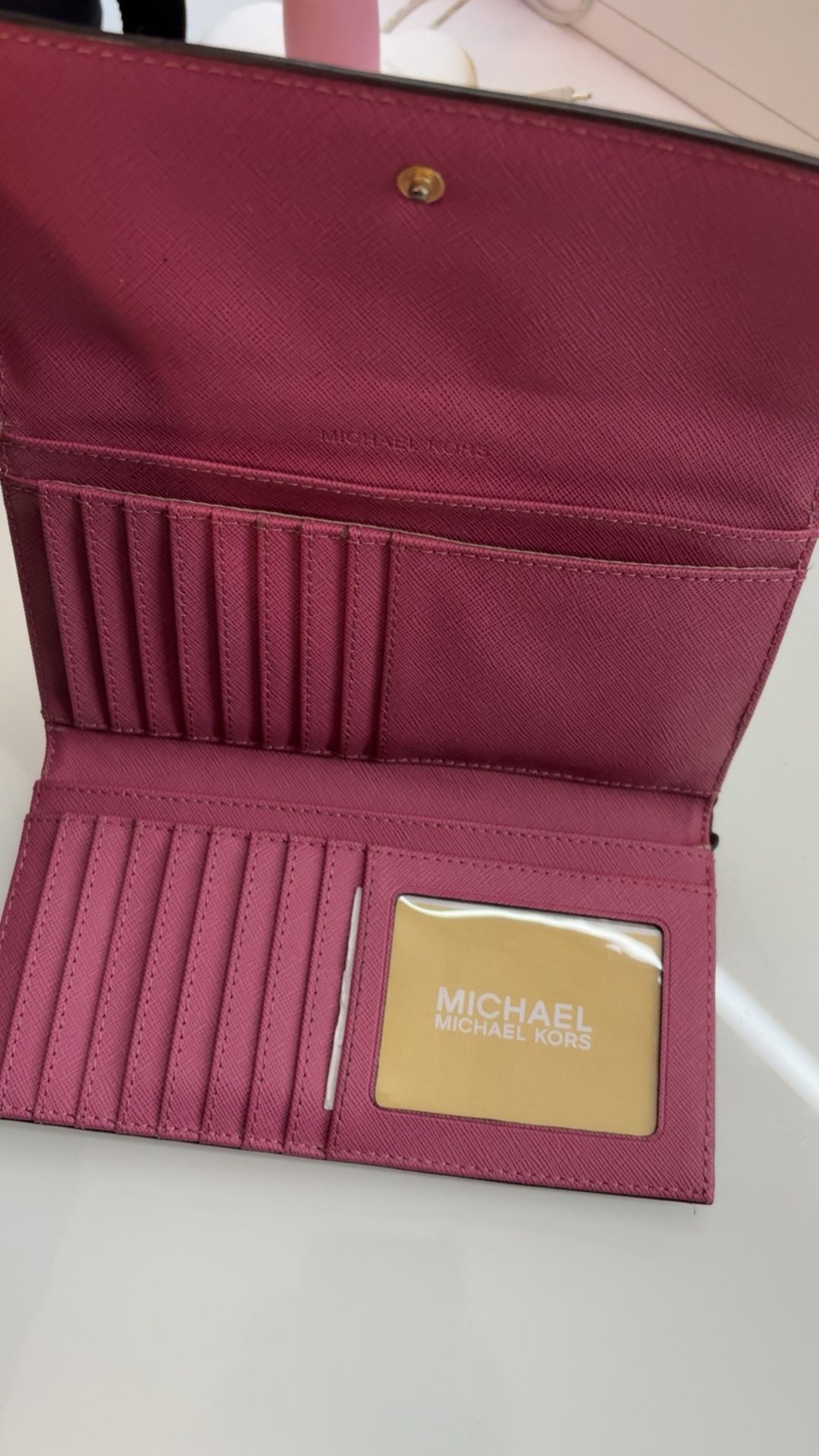 MK Wallet $30 Firm🚩