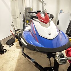 2023 Yamaha Vx limited wave runner