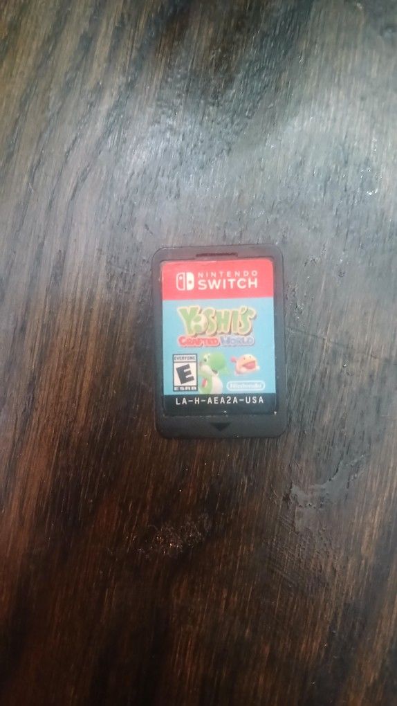 Nintendo Switch Lite Yoshi Crafted World Game Works Good !!!