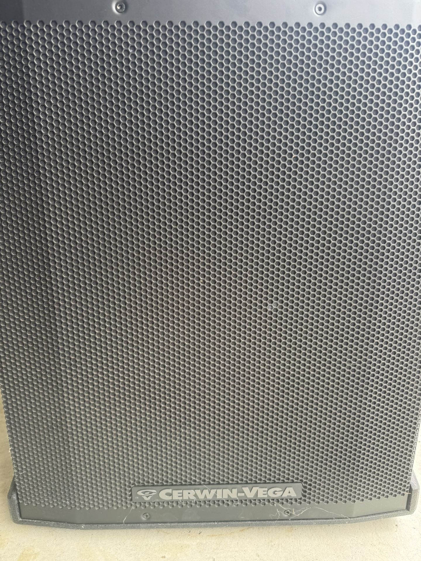 Cerwin Vega Subwoofer CVE 18s DJ system