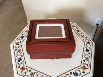 Cremation Urn - Cherrywood - Excellent