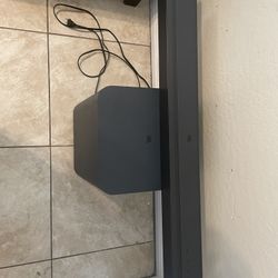 JBL 500 Soundbar and Subwoofer- Black