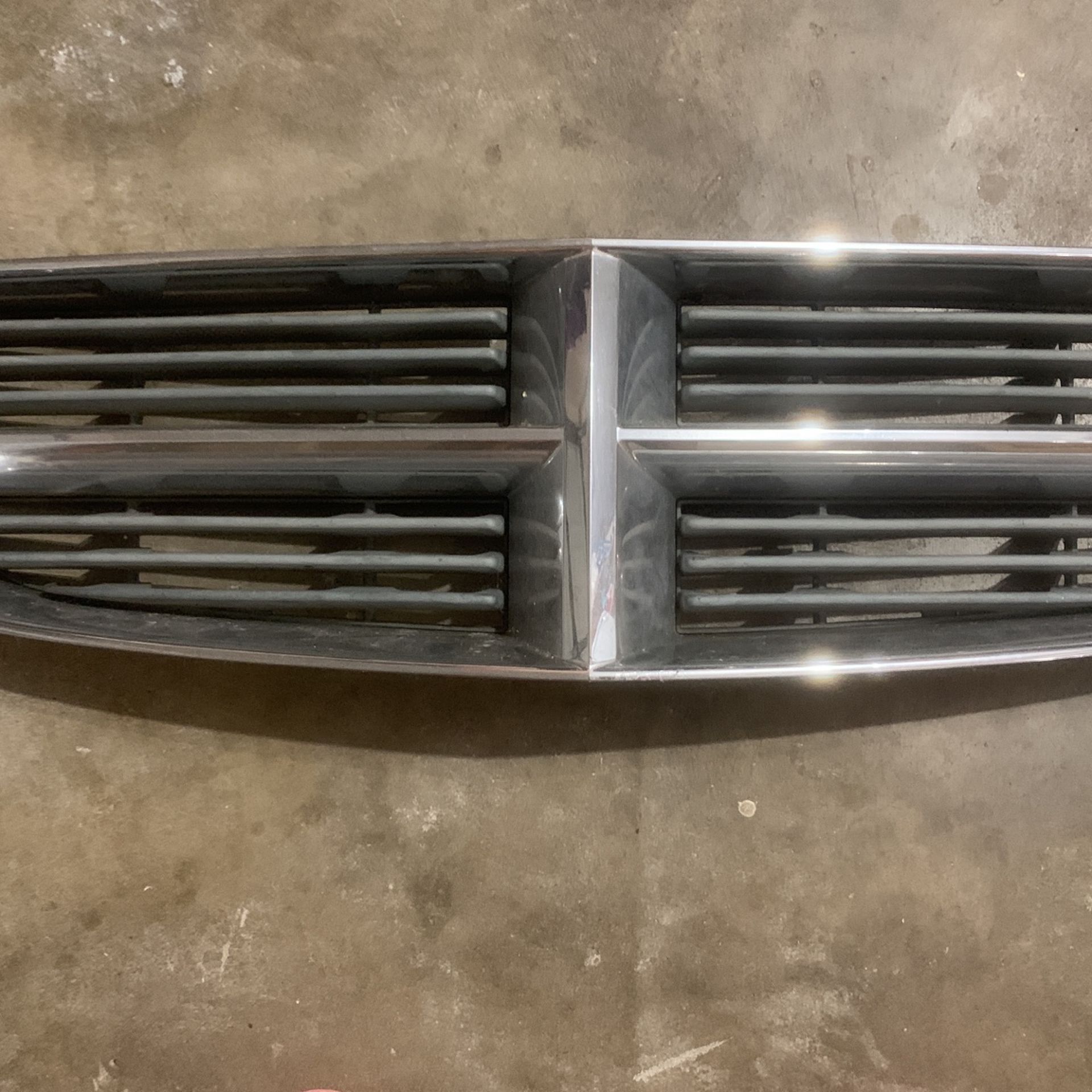 2006 Dodge Charger Front Grill