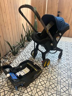 Great Condition Doona Stroller