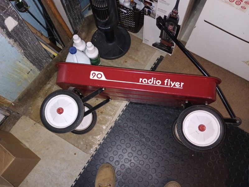 Vintage 80's Radio Flyer Red Wagon