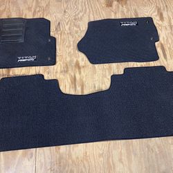 Original Nissan Pro 4x Mats