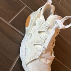 White and Pink Nike Shoes Bundle. 