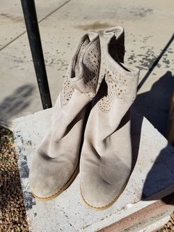 Half boots