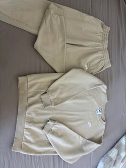 Nike Sweatshirt and Joggers Set youth