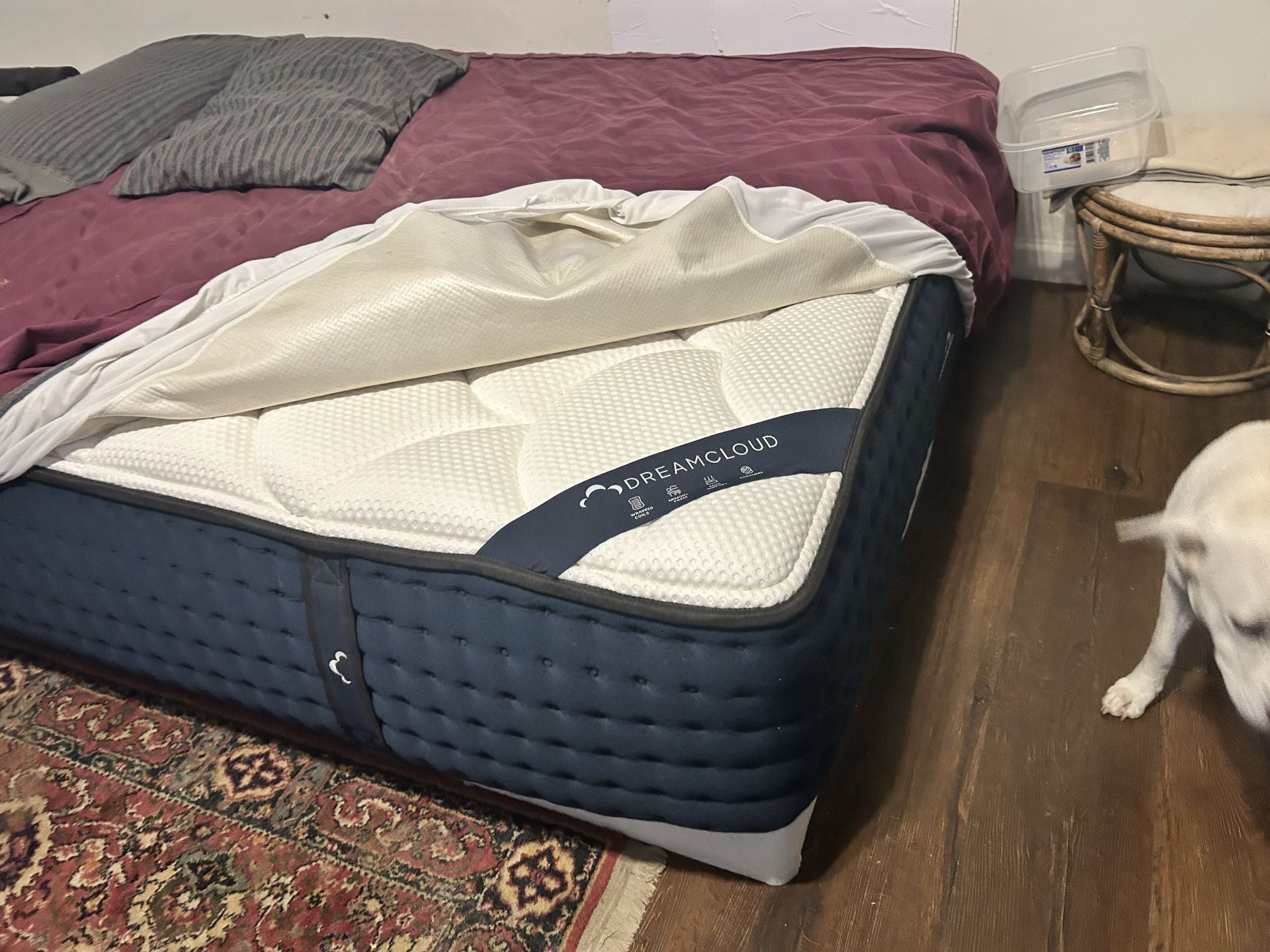 Queen Size Bed w frame