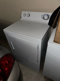 Gently used washer and dryer set