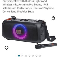JBL PartyBox On-The-Go Essential - Portable Party Speaker with Built-in Lights and Wireless mic, Amazing Pro Sound, IPX4 splashproof Protection, 6 Hou