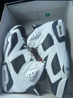 Air Jordan retro 6 size 9 - 8.5 - 8