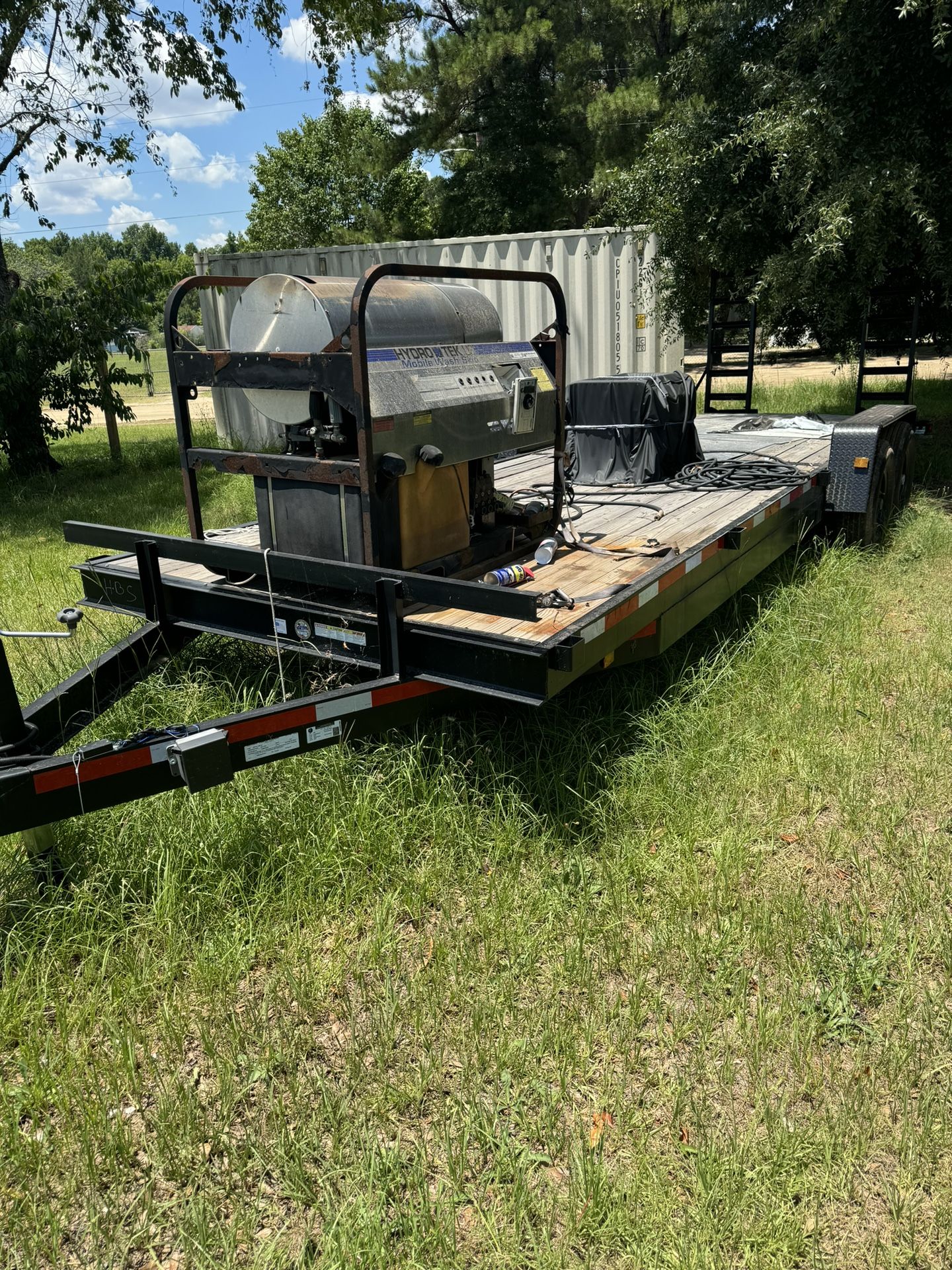 Car Hauler Trailer With New Predator Generator