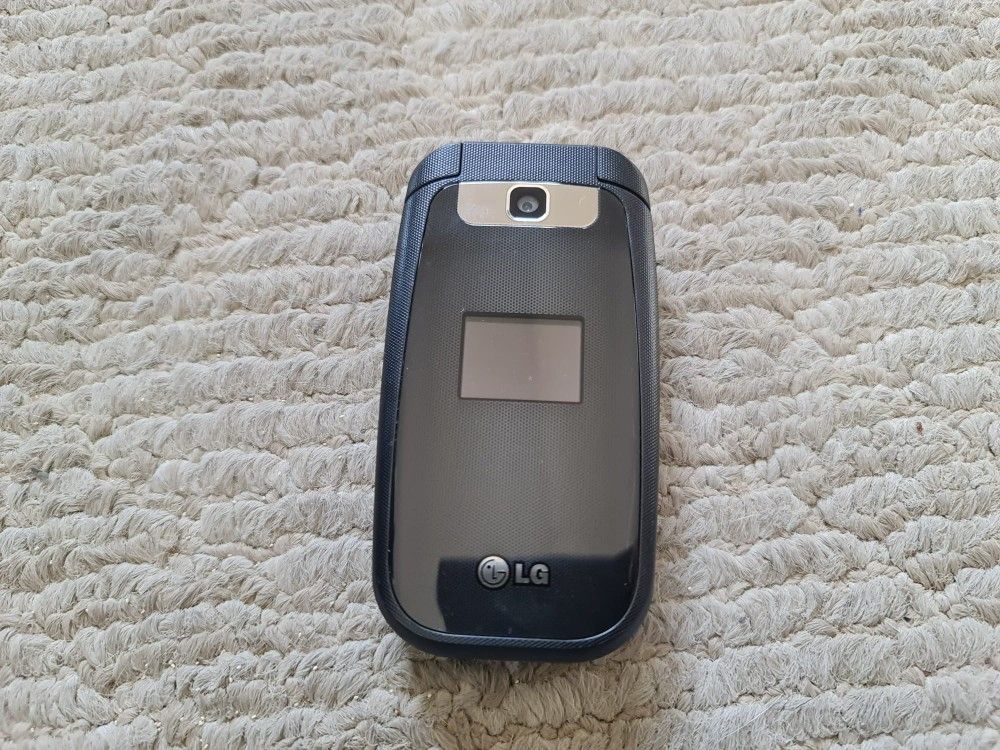 LG Tracfone Black Camera Cellular Flip Phone Model GPLG441GB USED
