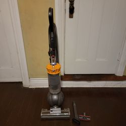 Dyson DC40 Multi Floor Upright Vacuum With Accessories 