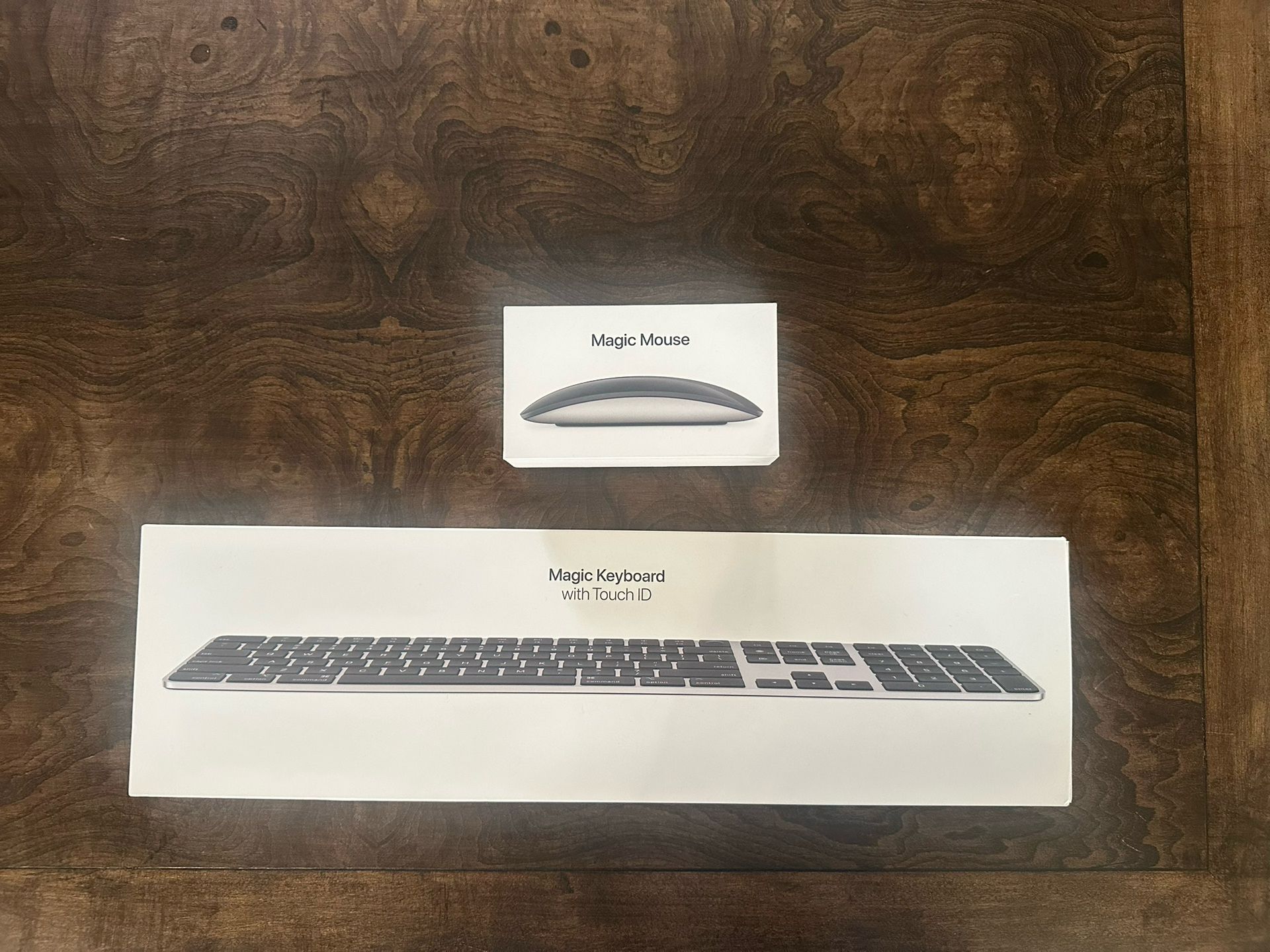 Apple Magic Keyboard & Mouse