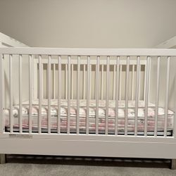 Simmons Kids Alexis Baby Crib & Dresser Set White