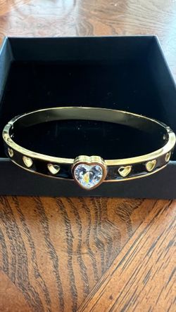 Trendy bangle bracelet