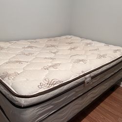 Full Size Mattress Comes With Box spring 