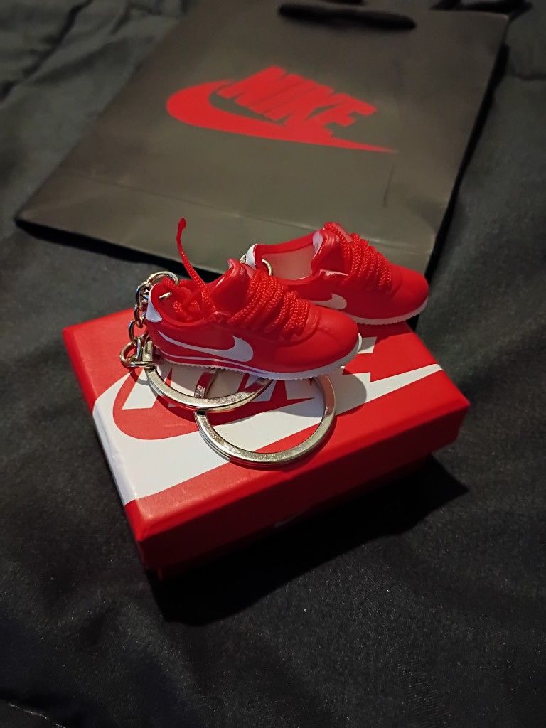 🔥KEYCHAINS🔥💫PAIR(2) of Cortez Red Nike Shoe Keychains. 