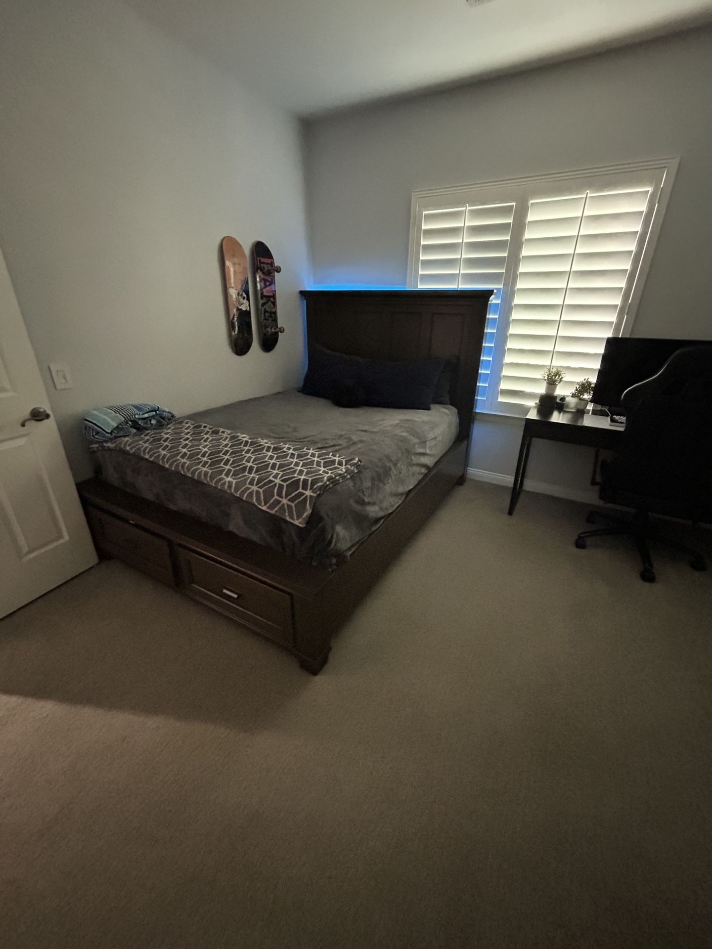 full Size Bed And Frame
