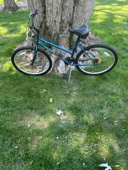 26” Schwinn mountain bike