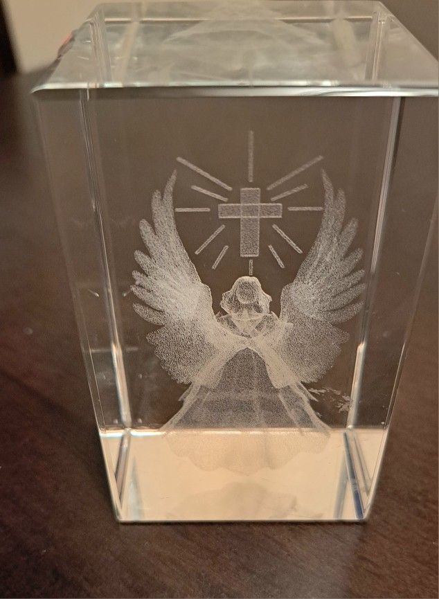 3D Laser Etched Crystal Angel With Cross