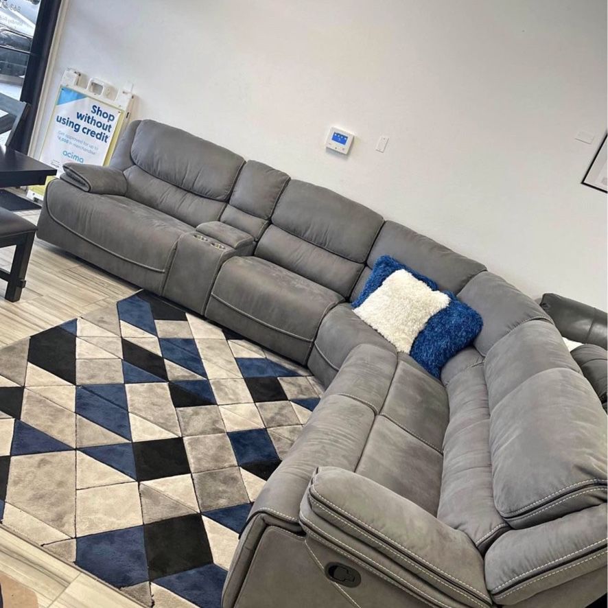 BEAUTIFUL GRAY ALEJANDRA SECTIONAL SOFA!$1199!*SAME DAY DELIVERY*NO CREDIT NEEDED*EASY FINANCING*HUGE SALE*