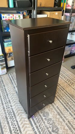 Dresser